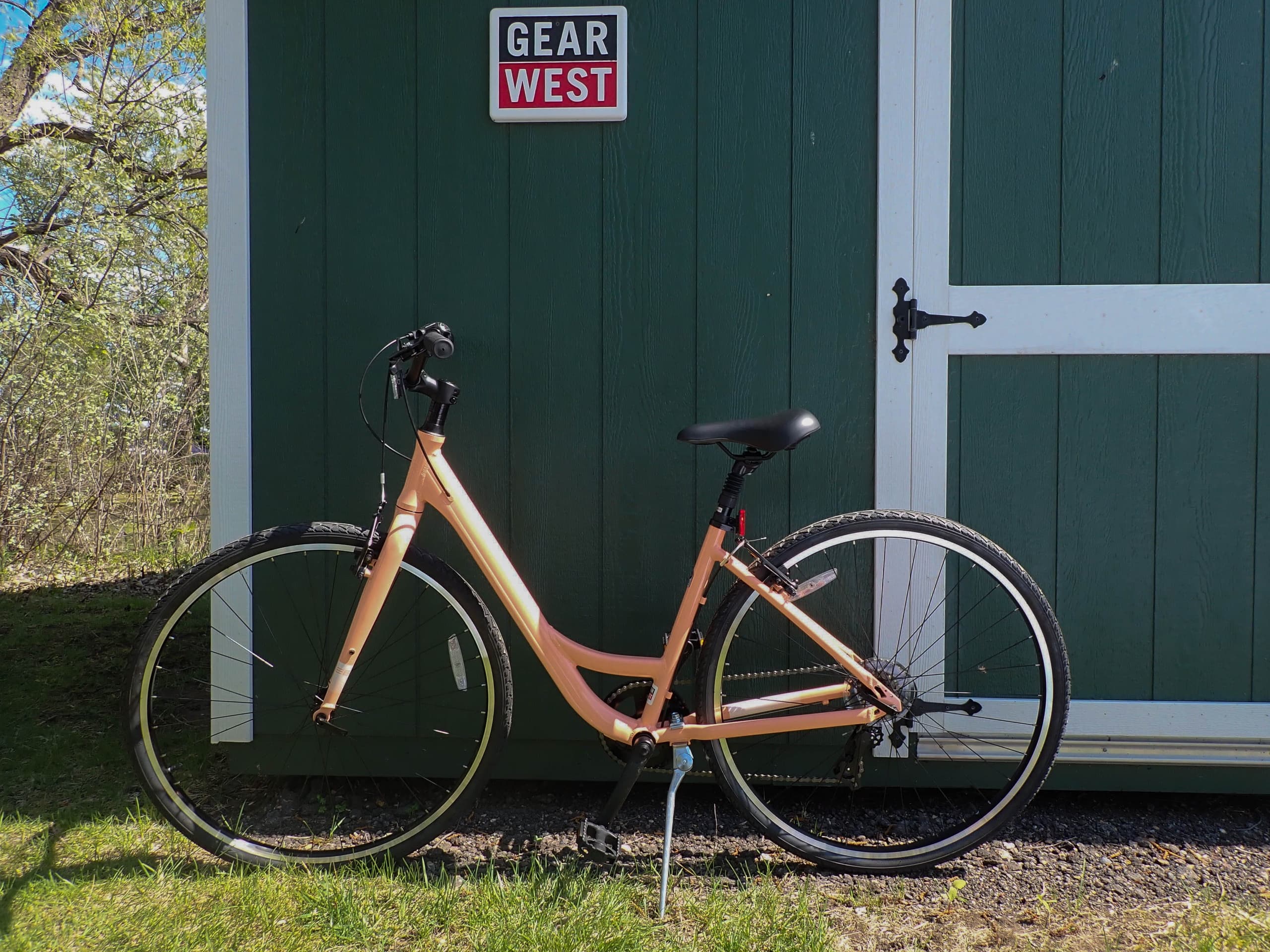 Explore Excelsior with Bike & E-Bike Rentals