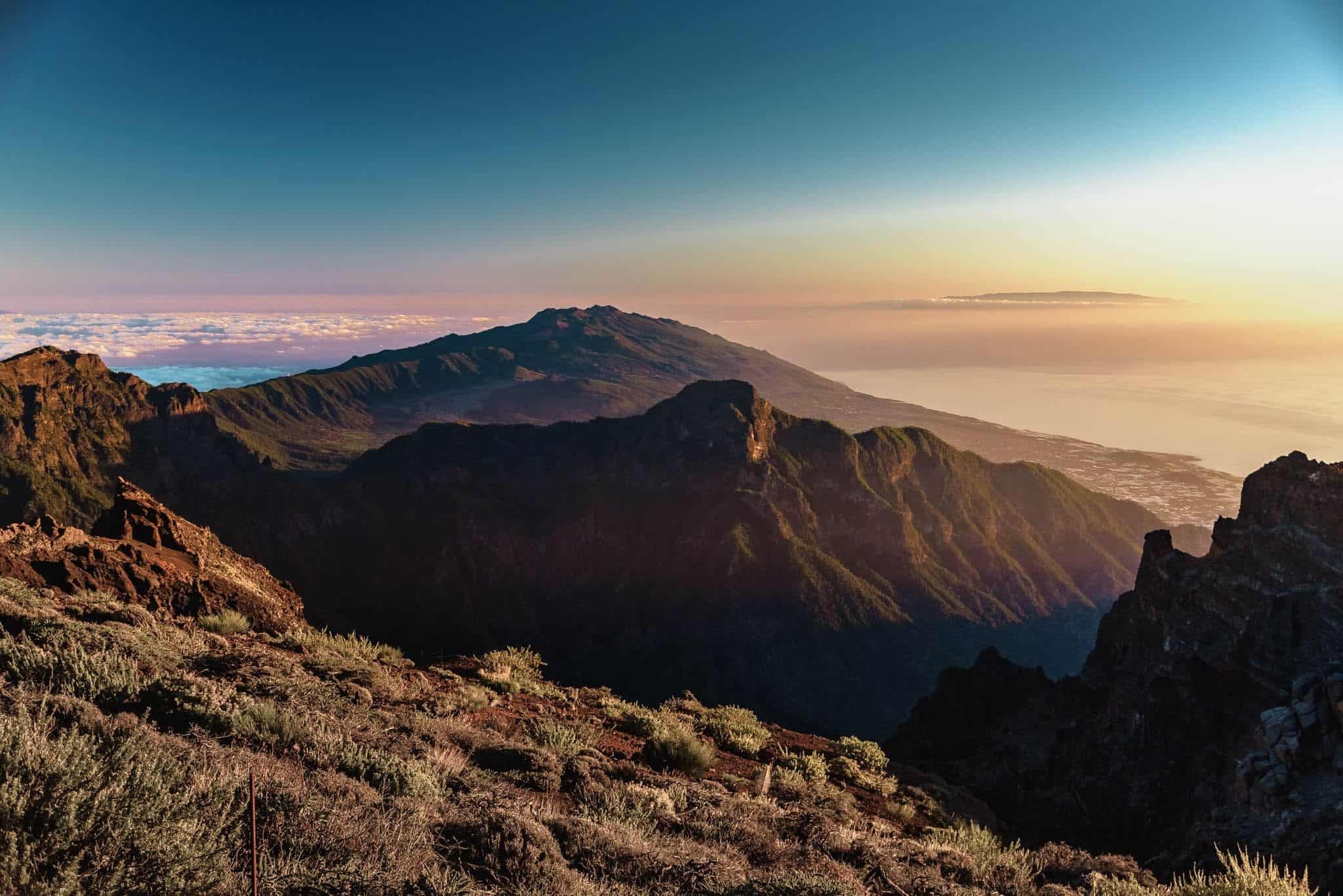 Hike Roque de los Muchachos — La Palma’s Sky-High Observatory Ridge
