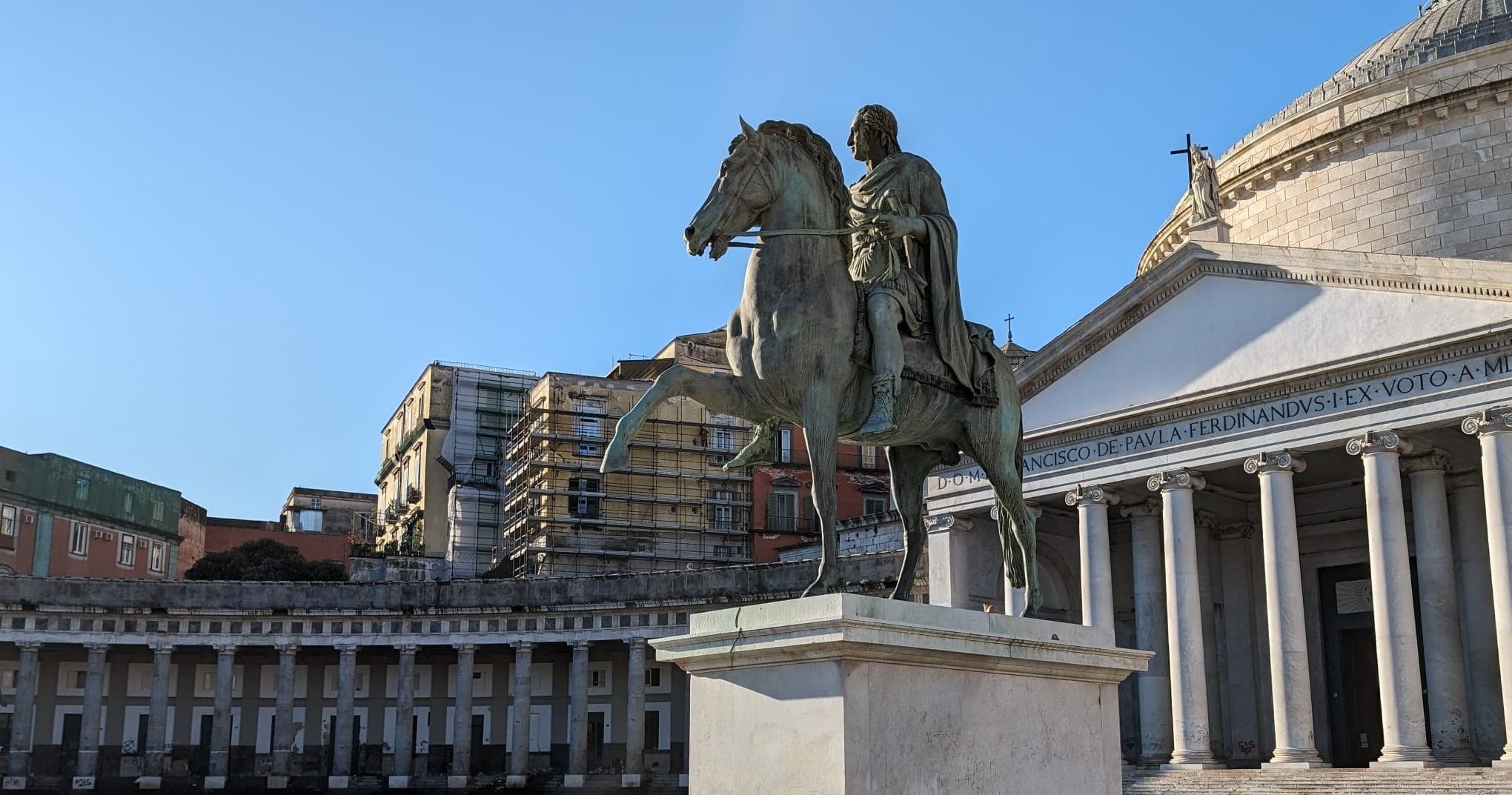 Naples Monumental Tour with Askos Tours: Royal Palace & Spanish Quarters