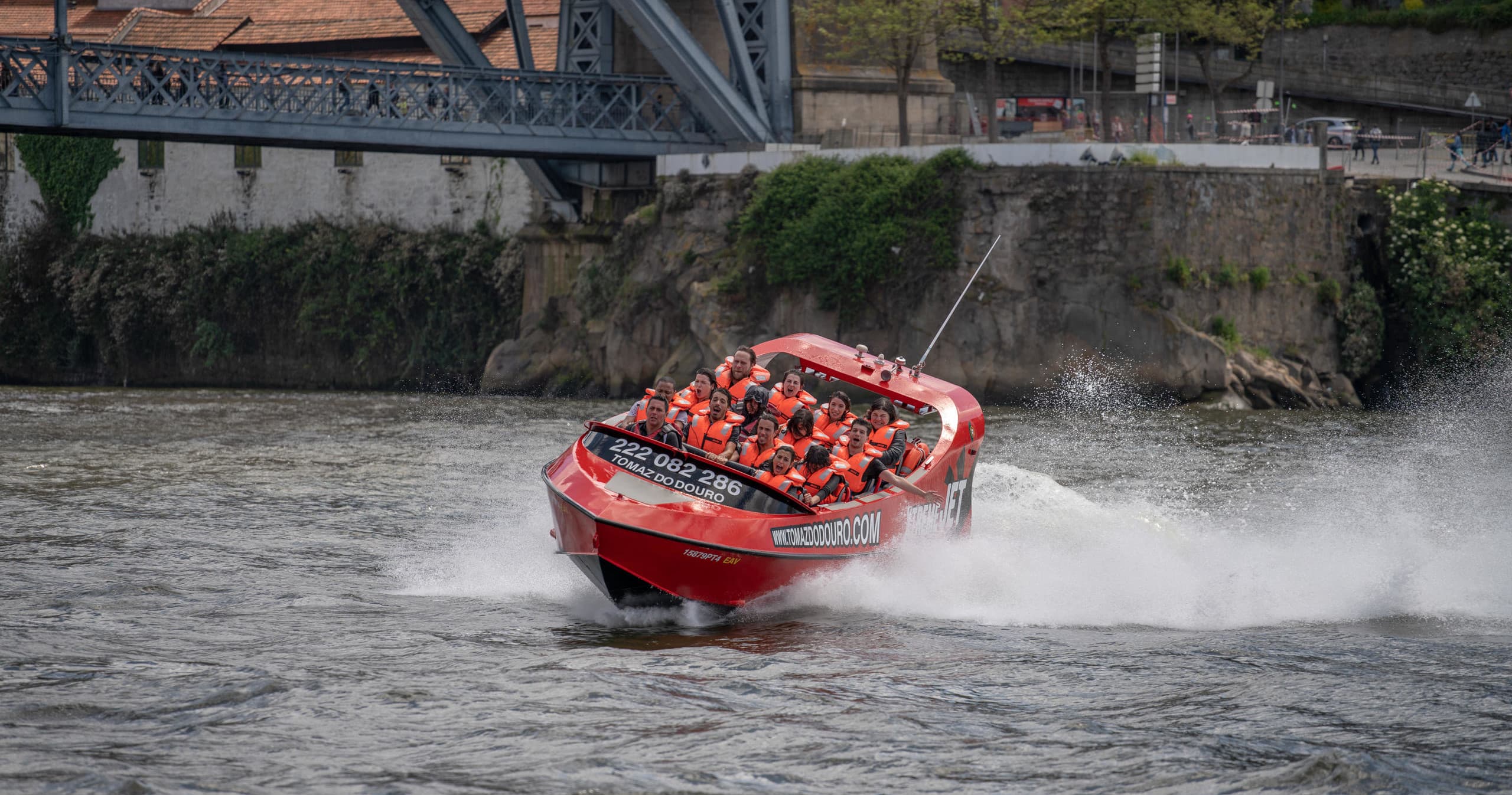 Aventura Radical | Boat Tour in Porto | Water Activities, Sightseeing Tour, Guided Tour, Attraction