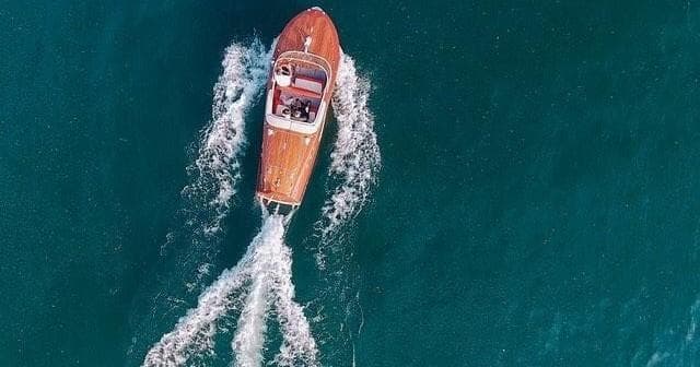 Lake Como Boat Tour with Como Classic Boats