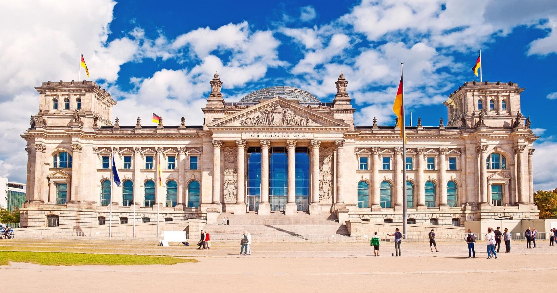 Historical Tours & Views at Reichstag – Adventure World Tours