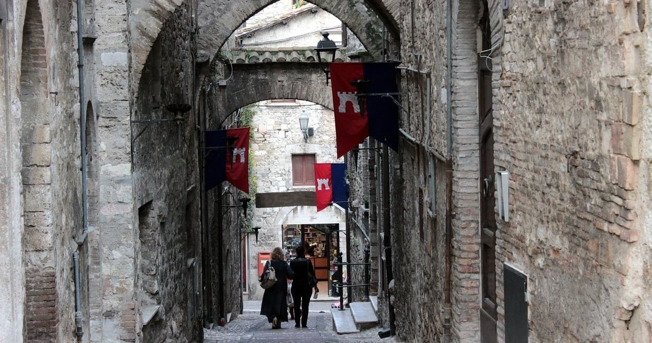 Water Activities & Hidden Gems of Umbria with Secrets Beneath the Surface