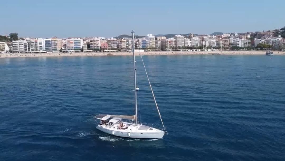 Private 4-Hour Nosy Pearl Cruise: Sail Costa Brava's Hidden Coves from Blanes