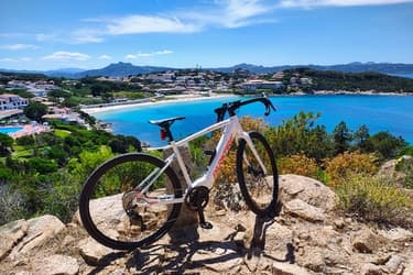 Explore Sardegna’s Coastline on the E-ALGRAVEL Electric Gravel Bike