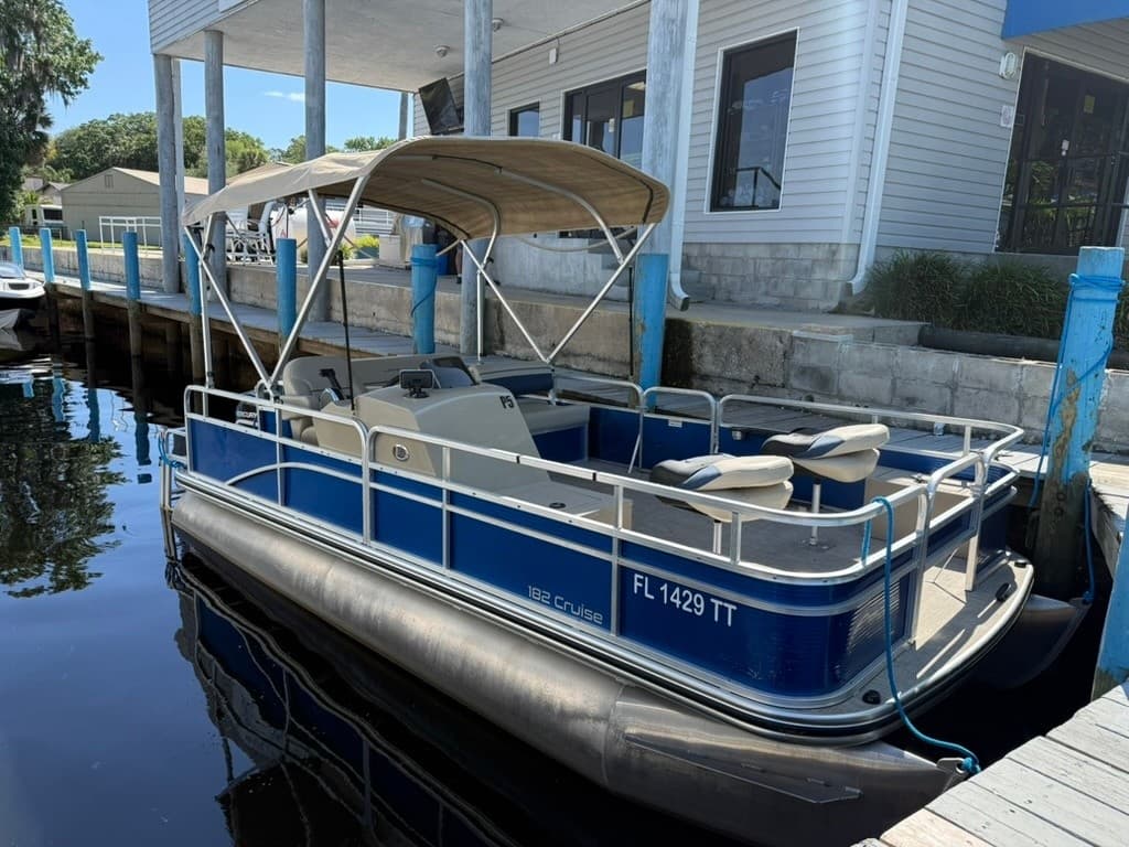 DeLand Day Trips: 18' Pontoon Boat on the St. Johns River