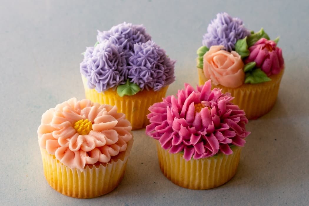 Cake Decorating Class at Bettie's Chicago: Sweet Creative Skills