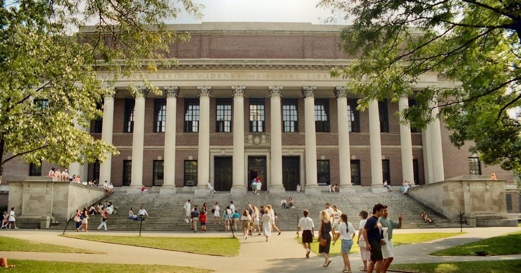 Historic Landmarks & Harvard Campus Tour by Luxury New England Tours