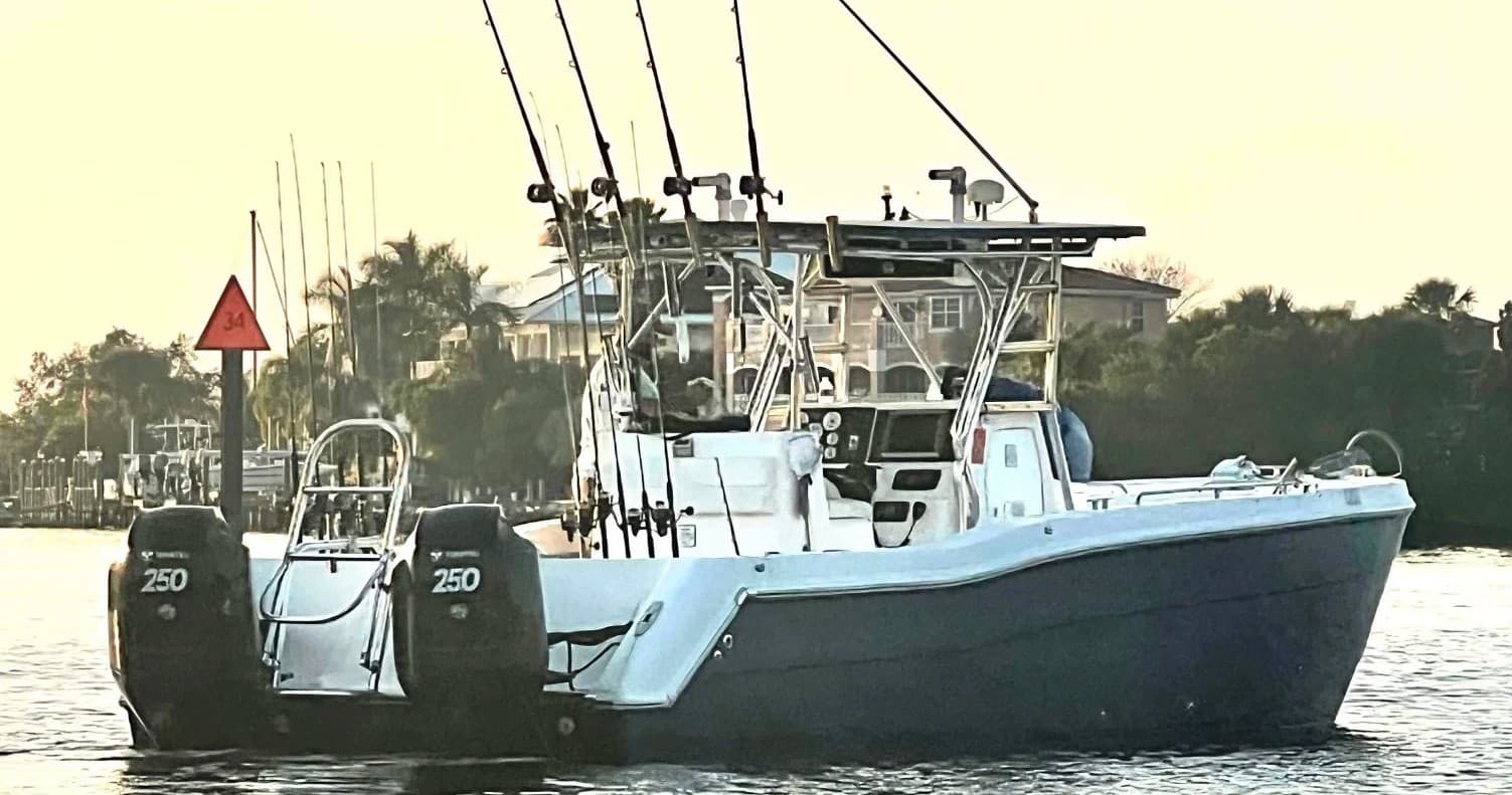 FishNCrazy Charters team