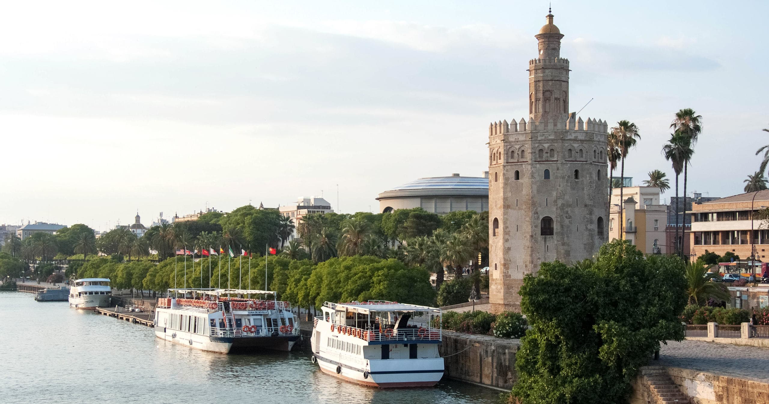 Sevilla Day Trip with Discovering Spain from Madrid