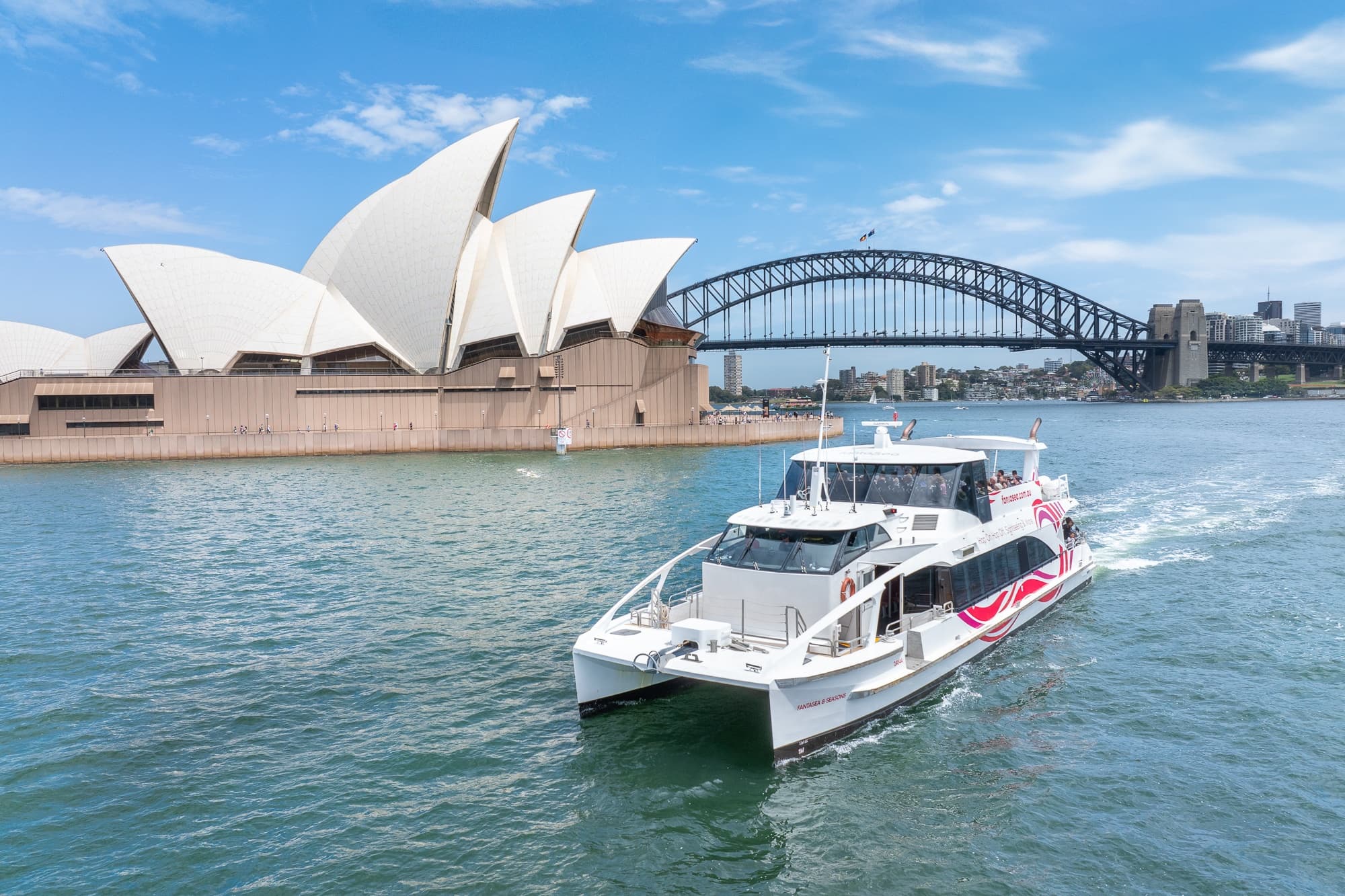 Sydney Harbour Sightseeing Cruise with Fantasea Cruising