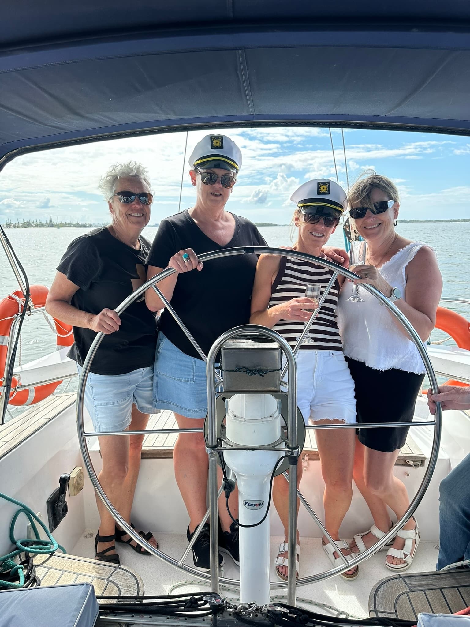 Three-Hour High Tea Private Cruise on the Gold Coast Broadwater — Main Beach Luxury Yacht Experience photo 4