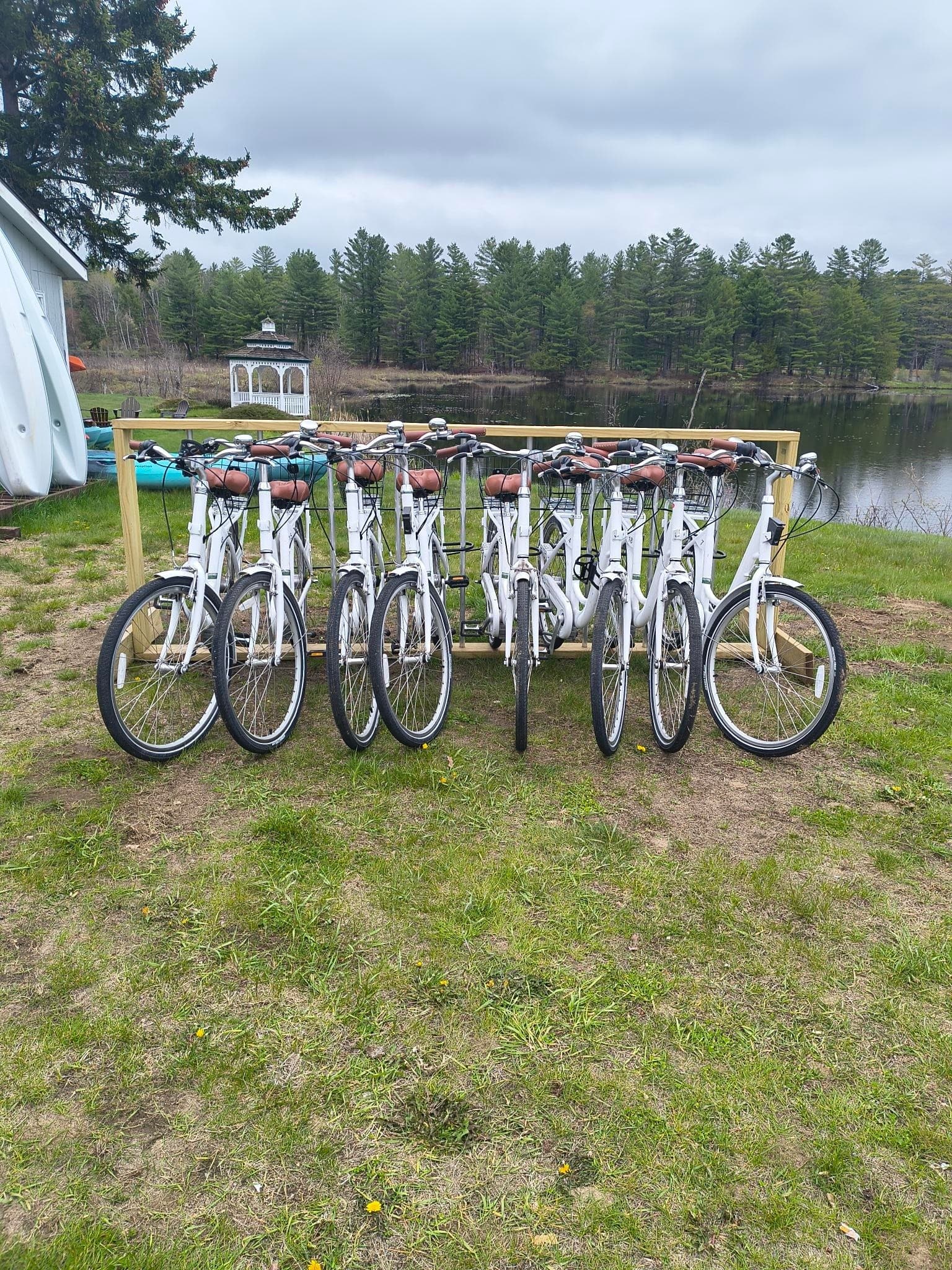 Pedal Saranac Lake: Cruiser Bike Rentals for Easy Adirondack Exploration photo 1