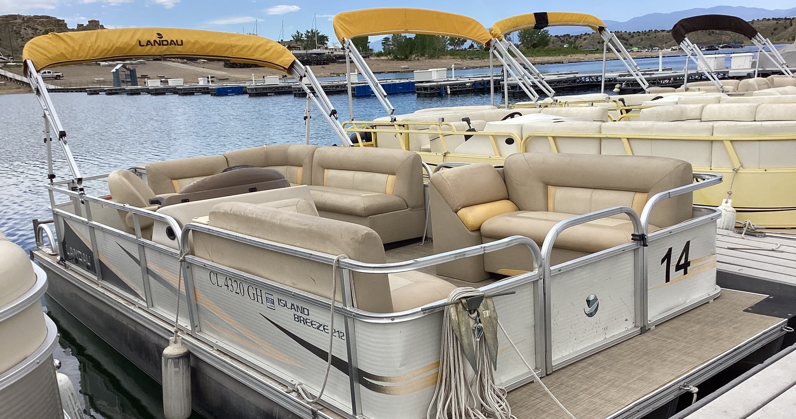 Water Activities at Landau Island Breeze 212
