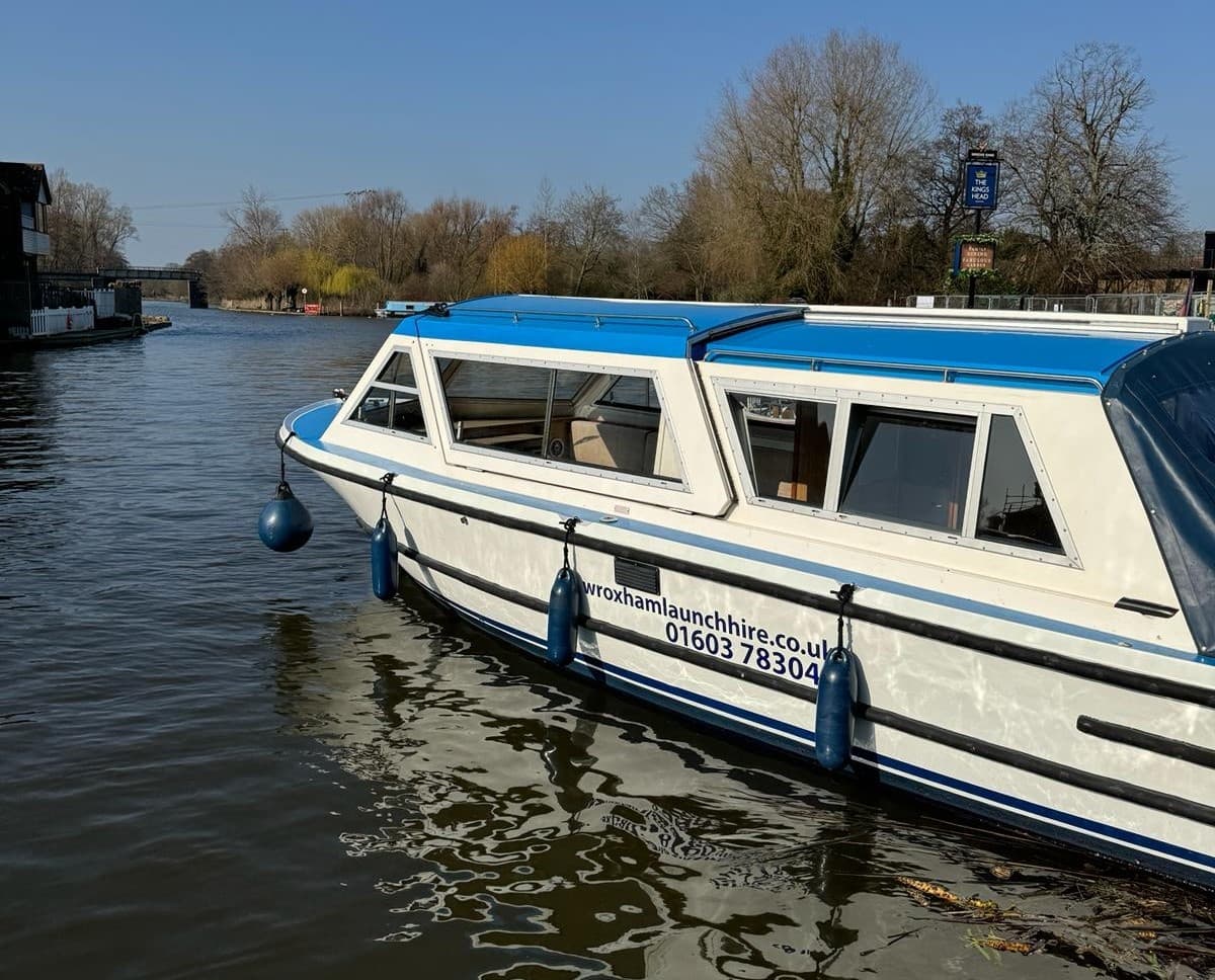 Water Activities: Wroxham Launch Luxury Picnic Boat Experience