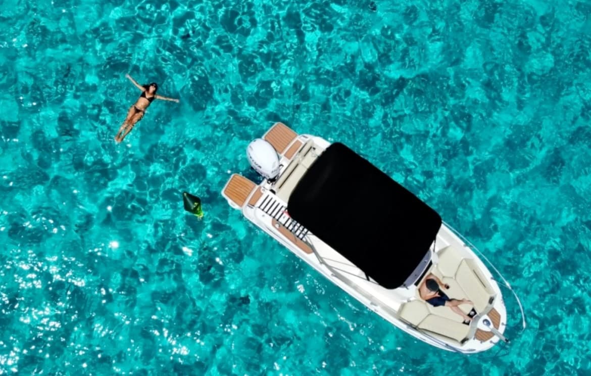 Boat Cave Tours in Polignano a Mare with Noleggio Barche Monopoli