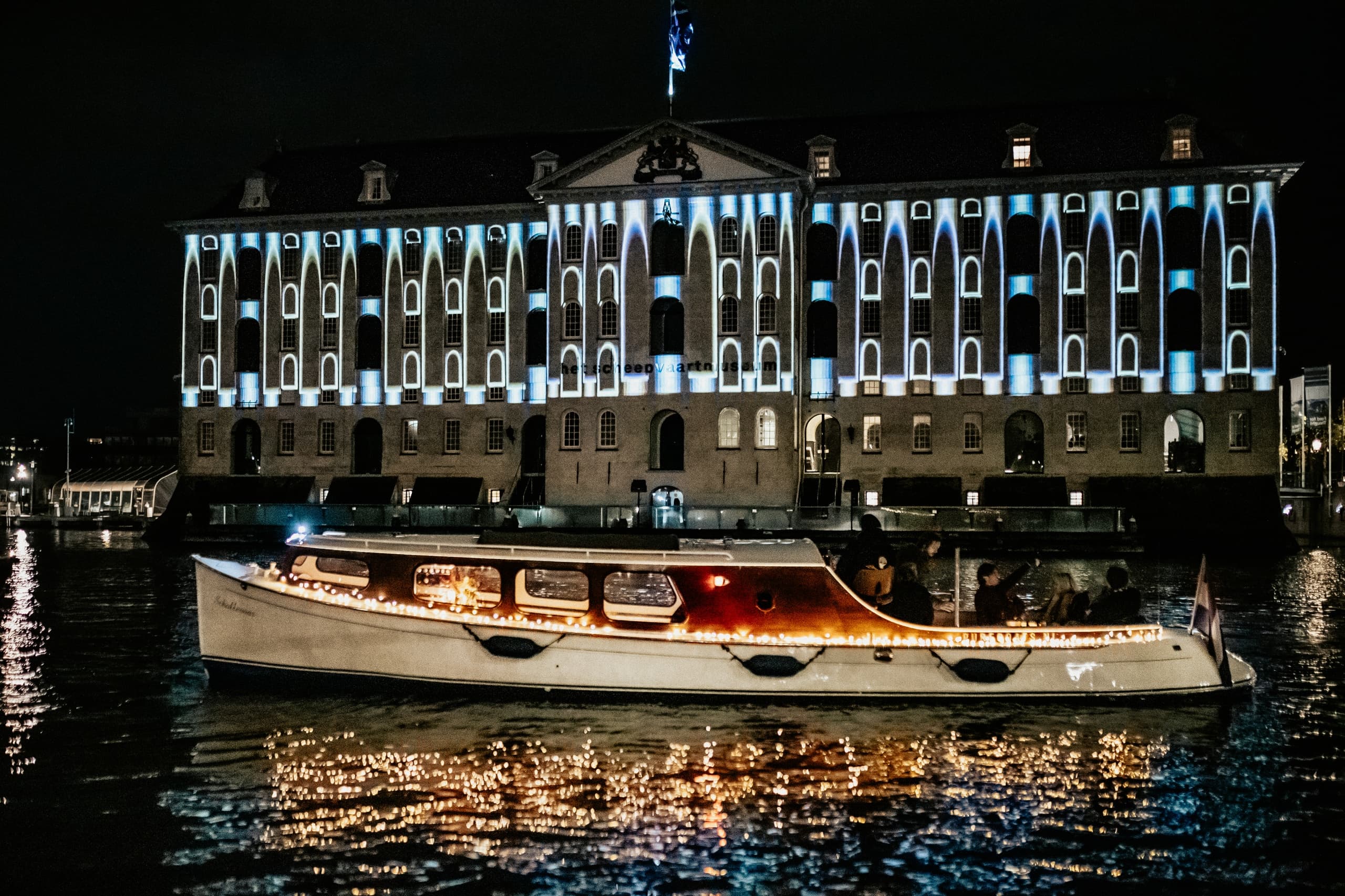 Private Evening Cruise in Amsterdam with Pure Boats