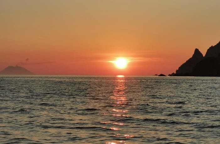Sunset Sail Along Costa degli Dei: Private Romantic Cruise to Praia i Focu photo 2