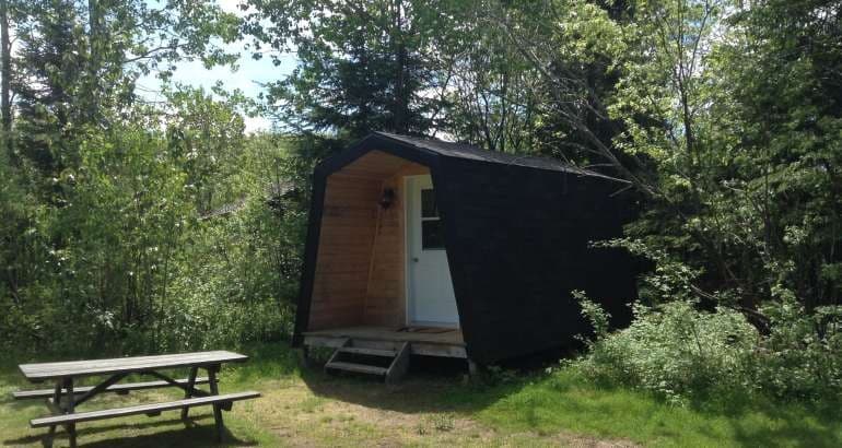 Rustic Camping and Treehouse Stays near Québec
