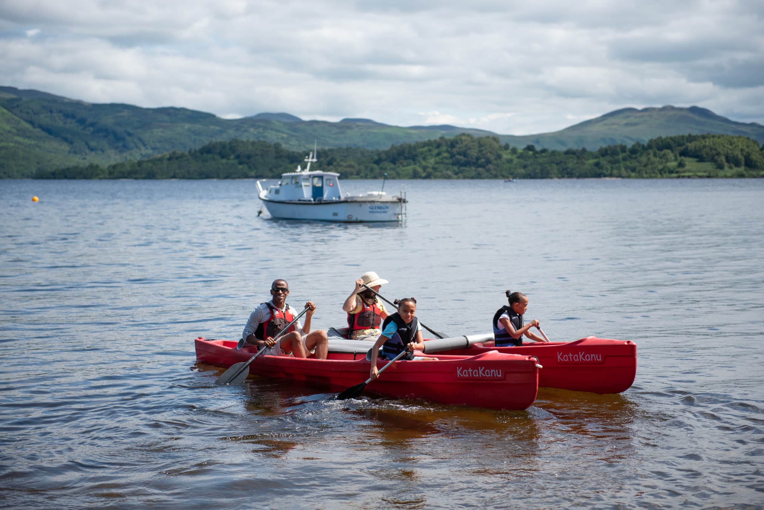 Glide Loch Lomond: Private 2-Hour Katakanu Adventure from Luss