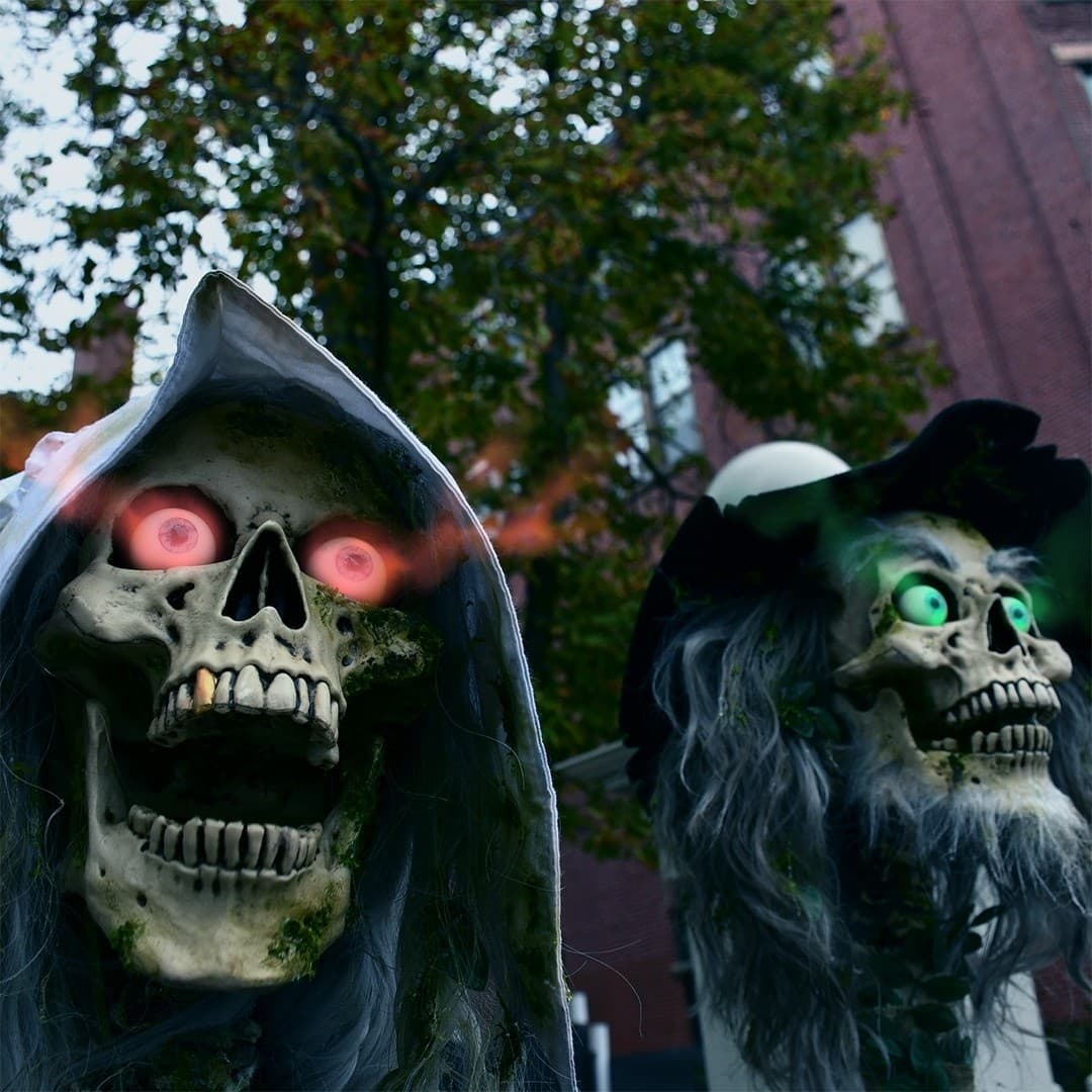 Salem Haunts Walking Tour: Self-Guided Spirit Orb Ghost Walk