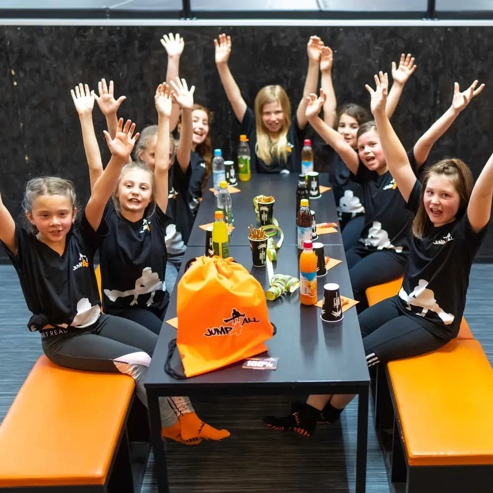 Jump4All Geburtstagspaket-Party: Trampoline Birthday Experience in Langenzenn