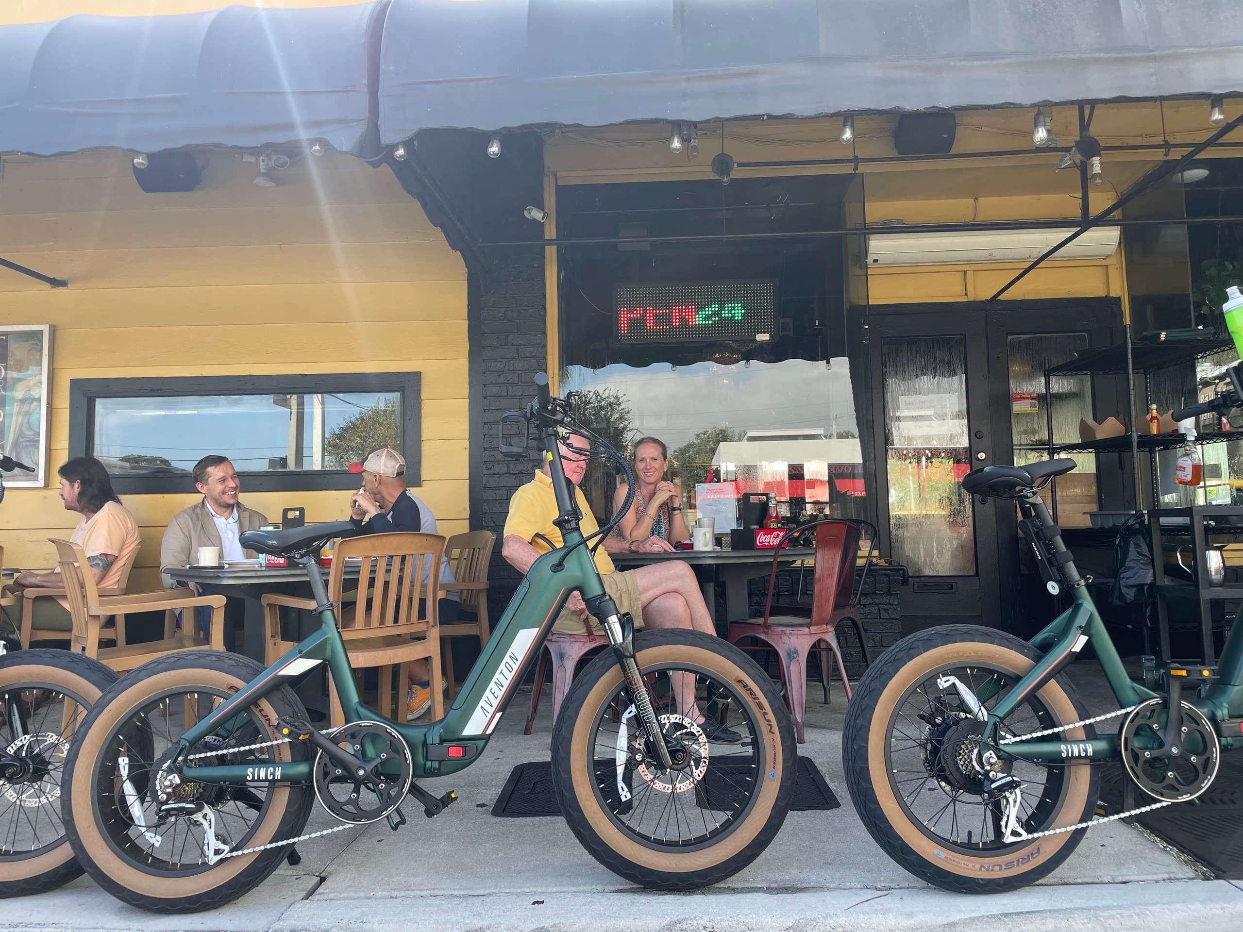 Spin Through Fort Lauderdale: 90‑Minute Cruise Stopover E‑Bike Tour with Free Bag Storage photo 4