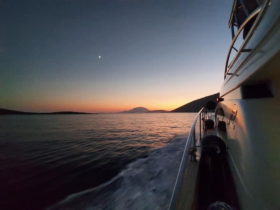 Sunset Cruise in Rodos: Aegean Evening Sail from Kallithea