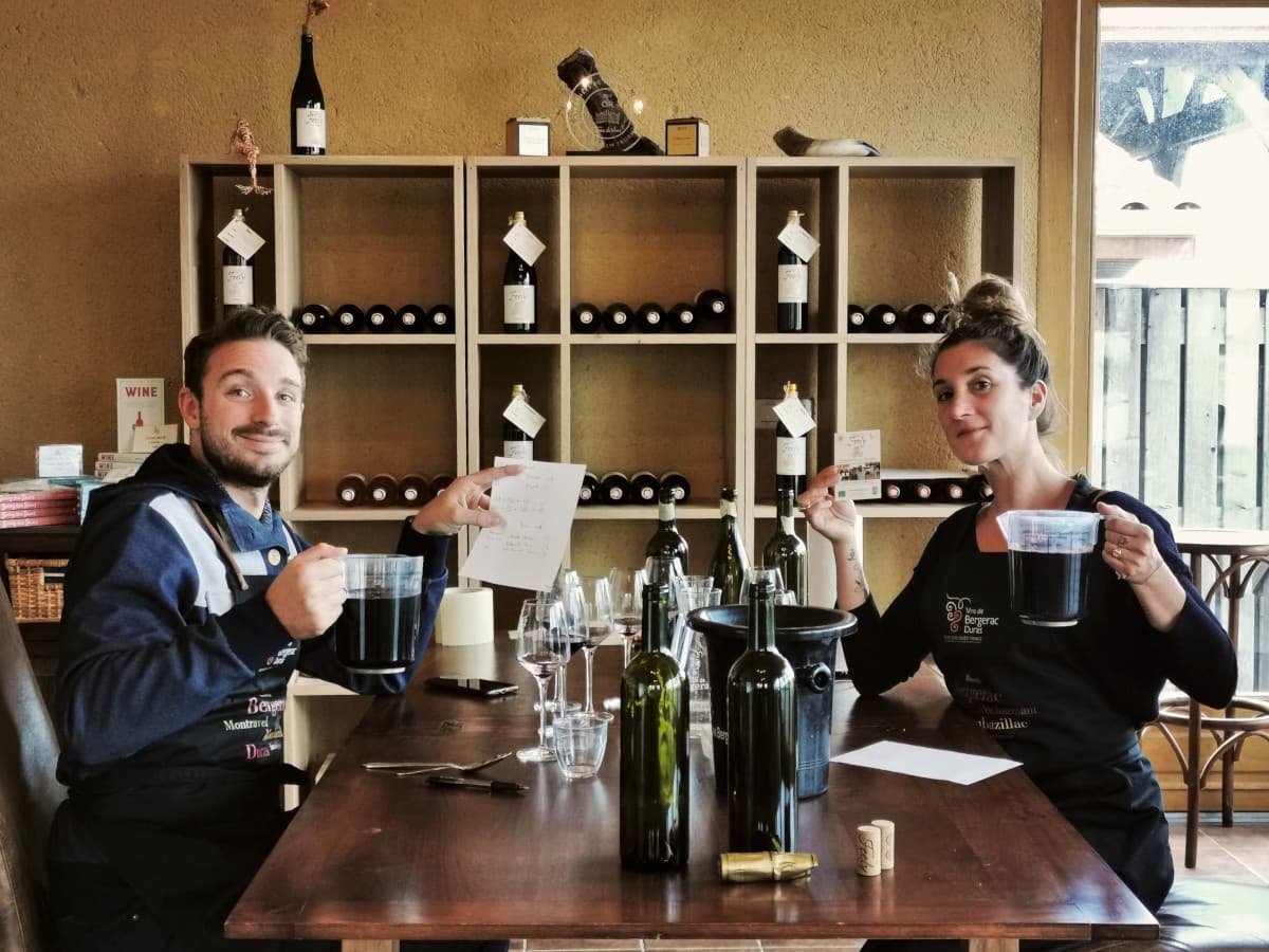 Full Day Play Winemaker Tour in Saussignac: Craft Your Own Wine Adventure