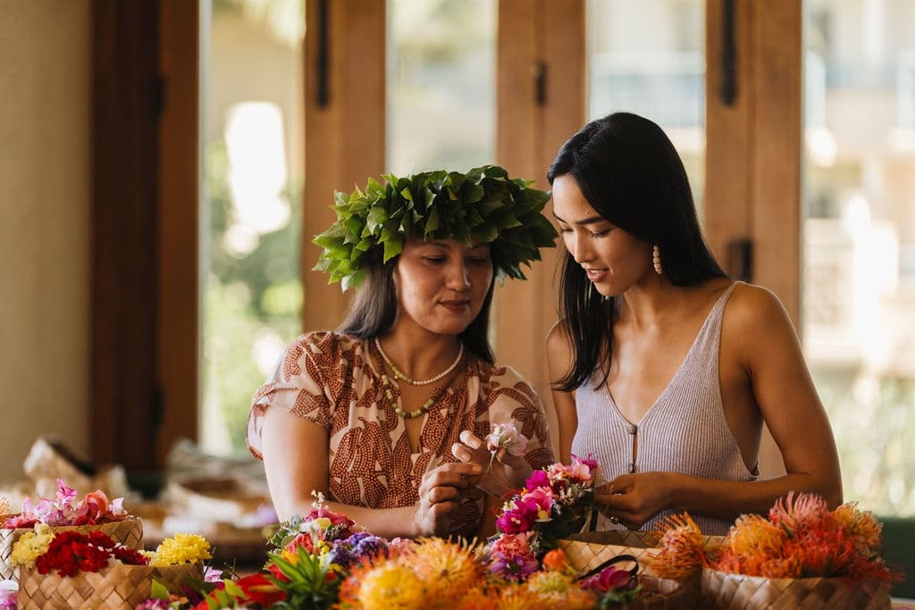 lei poʻo workshop traditional lei making in lahaina