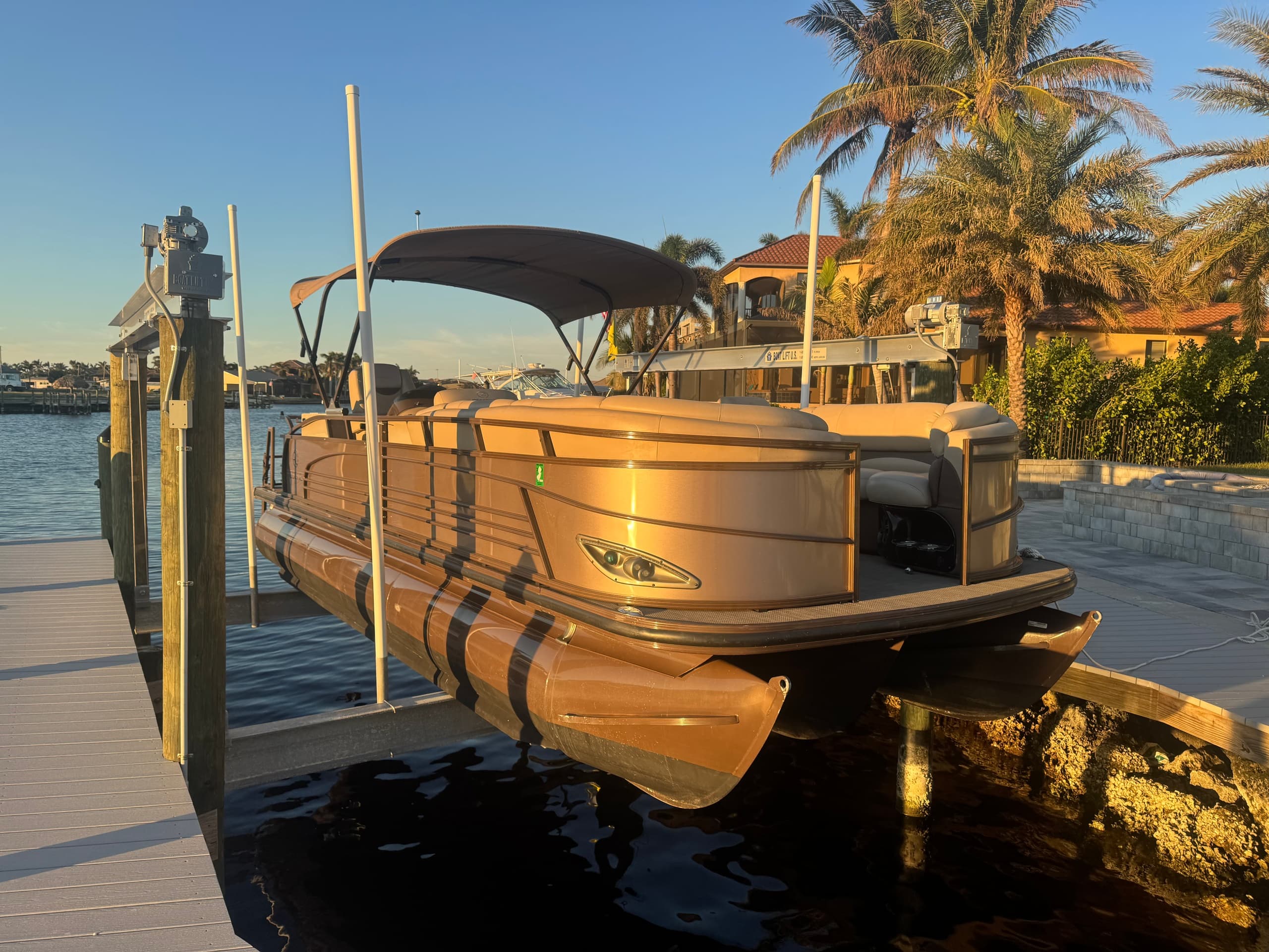 Regency 254/250HP | Boat Tour in Cape Coral | Water Activities, Boat Rental
