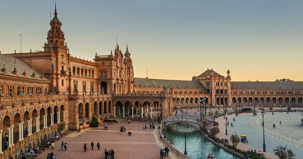 Sevilla Day Trip from Granada with Discovering Spain
