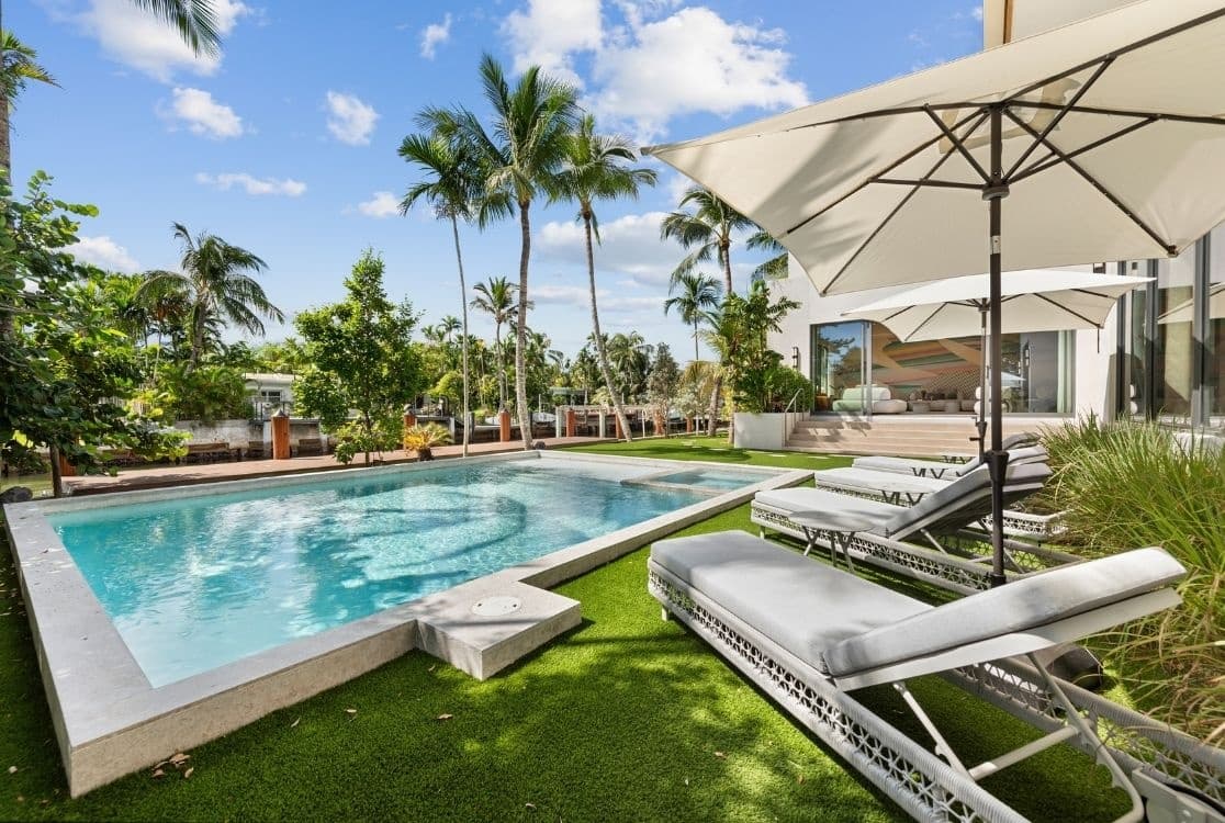Villa Ipanema: Miami Mansion with Private Pool, Artful Design & Event Services photo 3