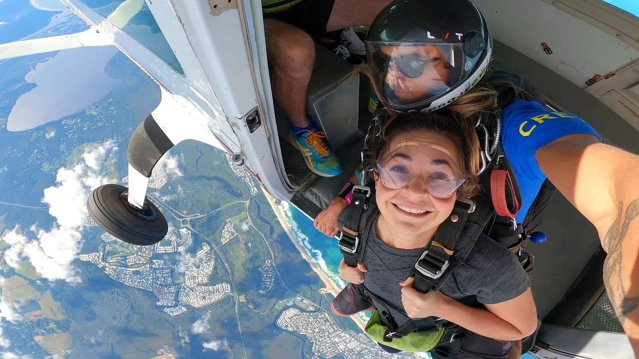 14,000ft Tandem Skydive Over Sunshine Coast: Caloundra West Coastal Jump