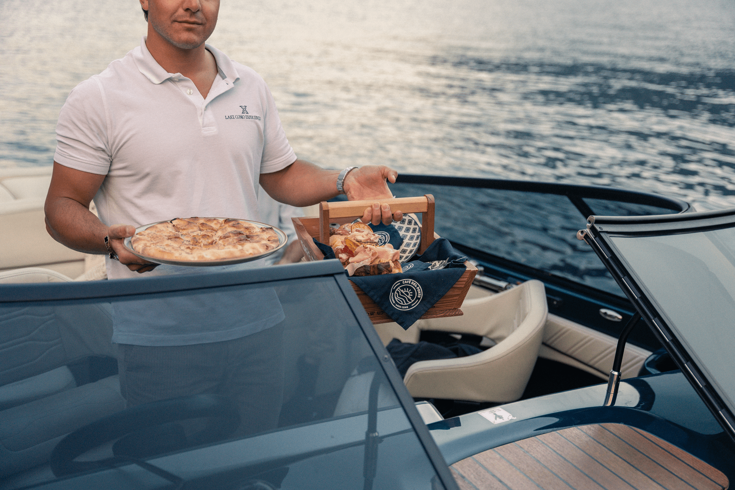 Sunset Boat Tour on Lake Como with Lake Como Experiences