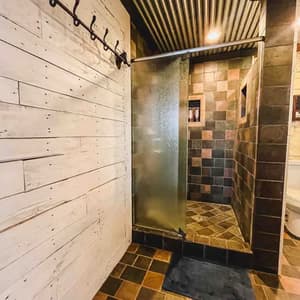 Cowboy Corral III Cottage — Authentic Ranch Stays at Rockin' Star Ranch, Brenham photo 3