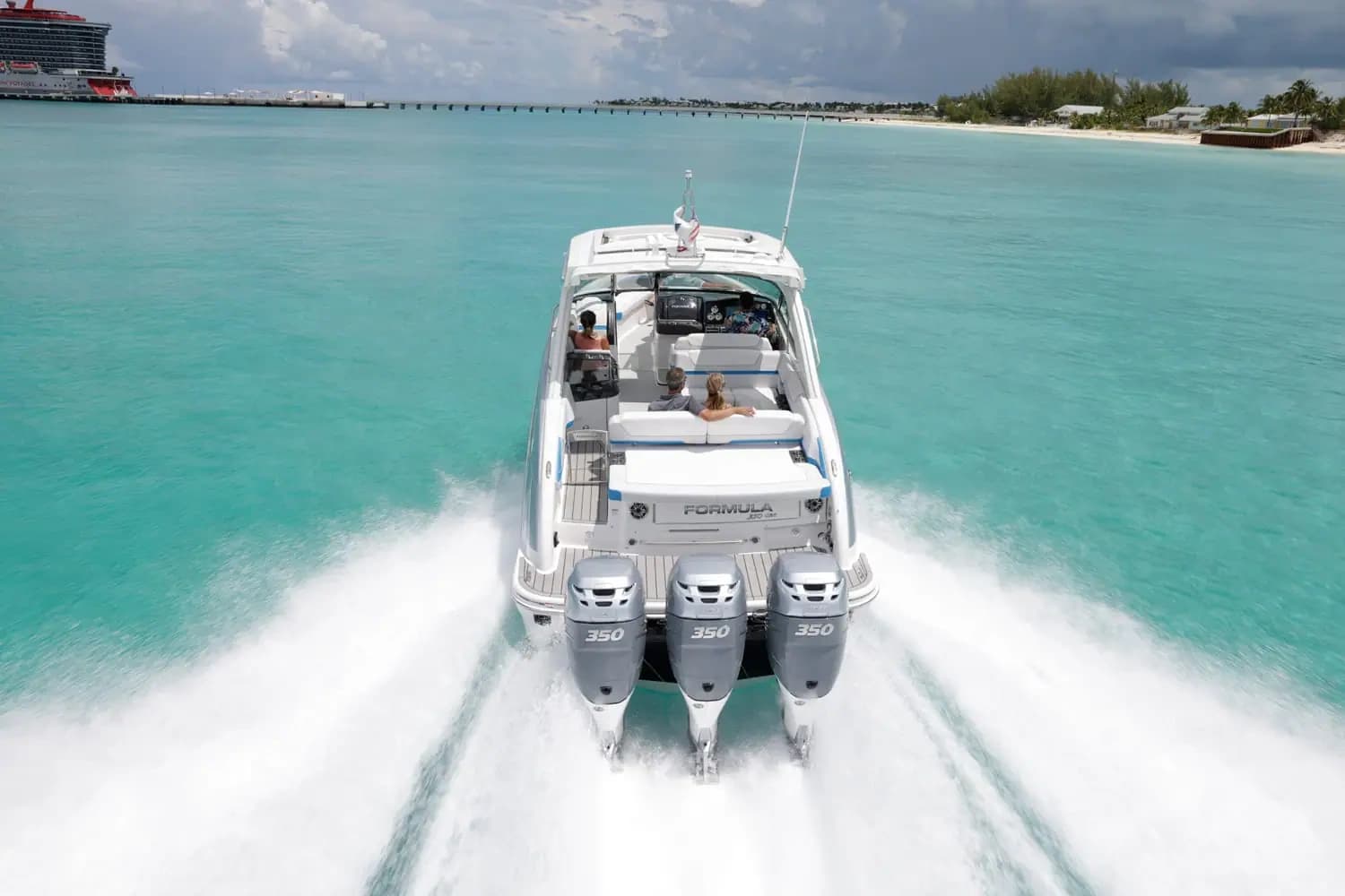 Experience Luxury and Adventure Aboard a Formula 35' Yacht in Naples, Florida