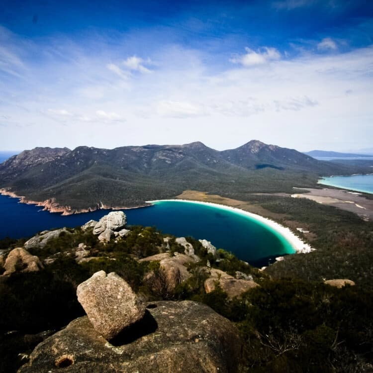 Wineglass Bay & Freycinet Hiking Tour: 5-Day Coastal Walk from Hobart