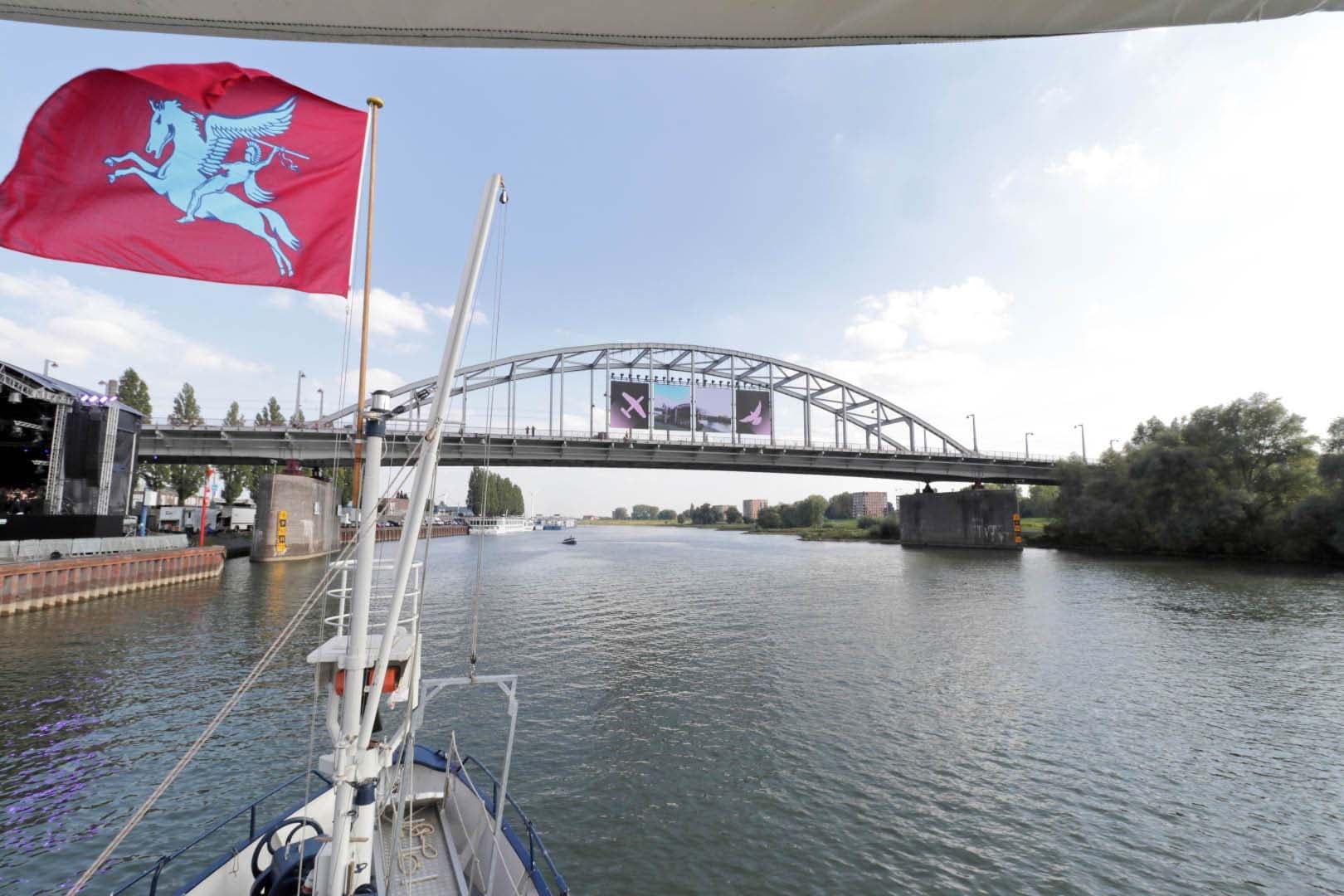 Water Activities: De Blauwe Bever Boat Trip in Arnhem