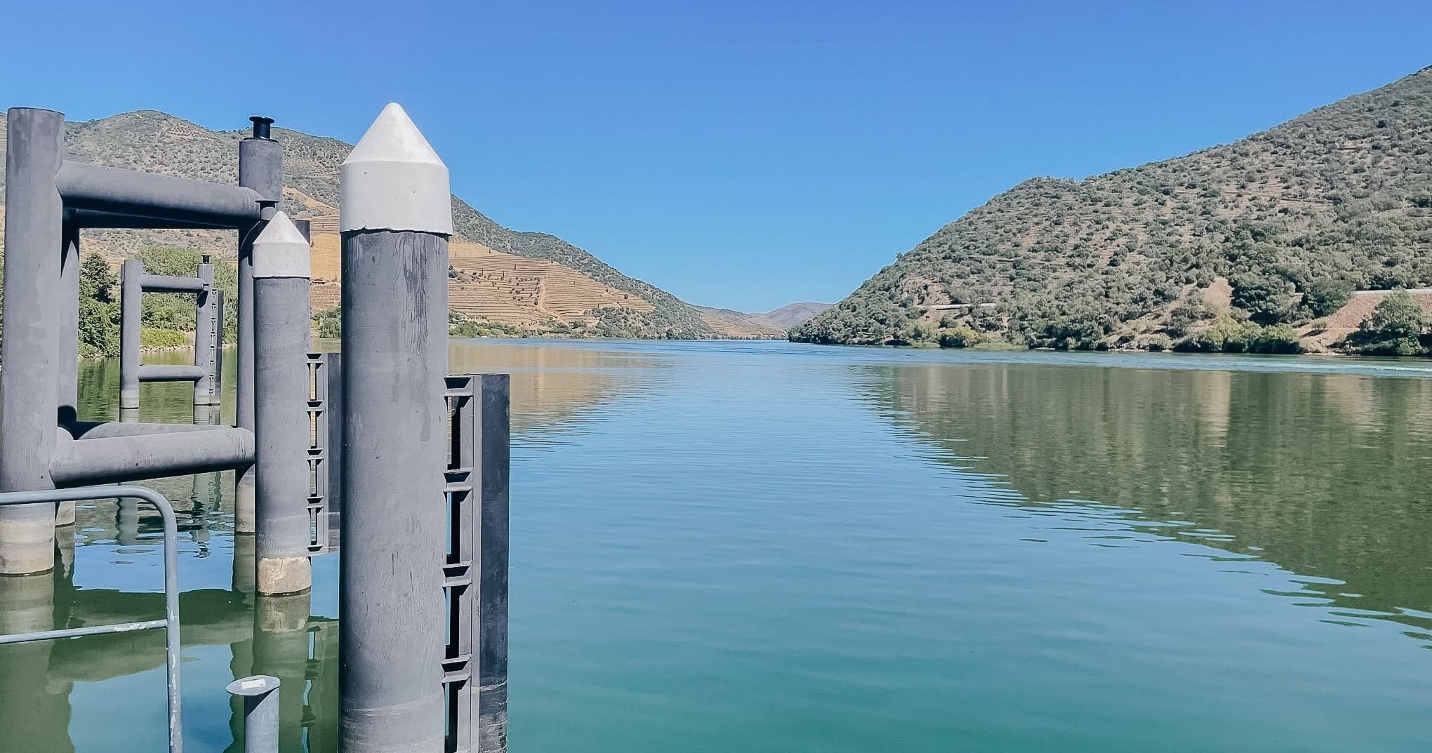 Luxury Douro Yacht Cruise with Sailing 360 in Porto
