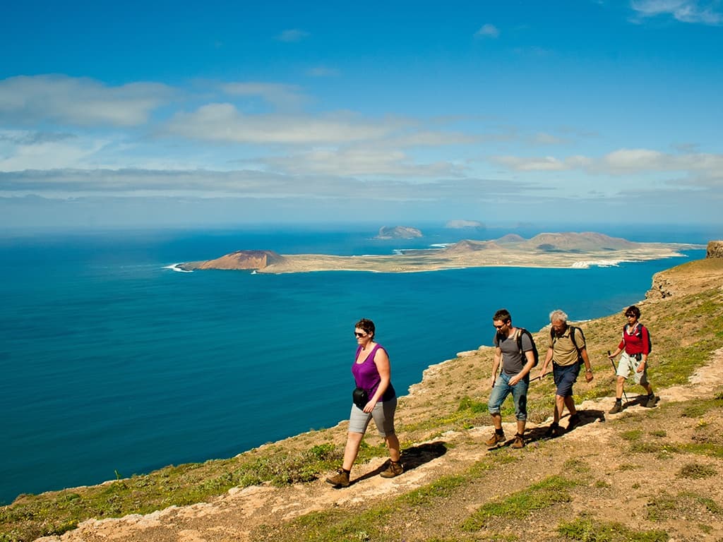 Hiking Volcán de la Corona & Riscos de Famara, Lanzarote
