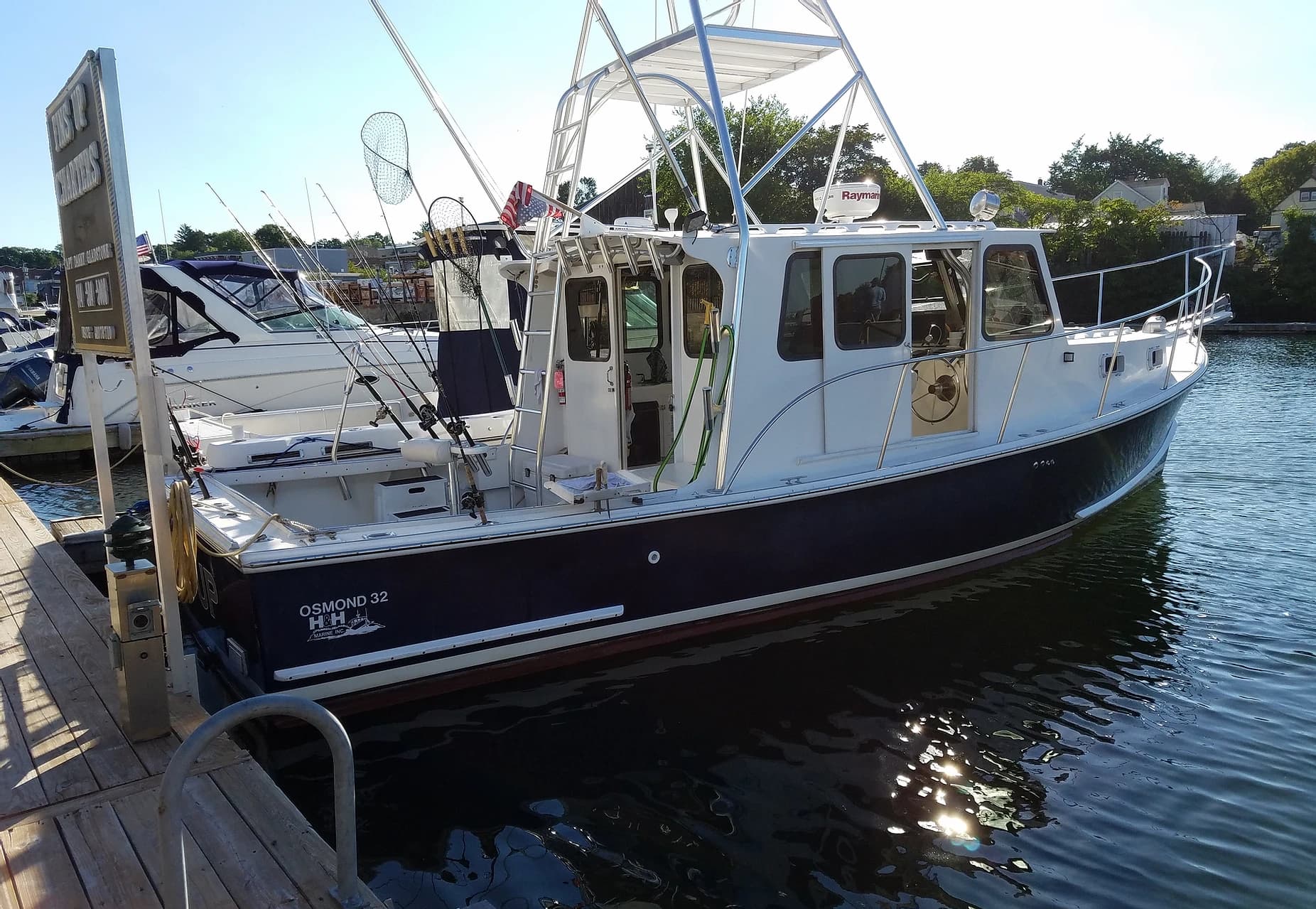 Private Fishing Charters with Fins Up Charters, Inc.