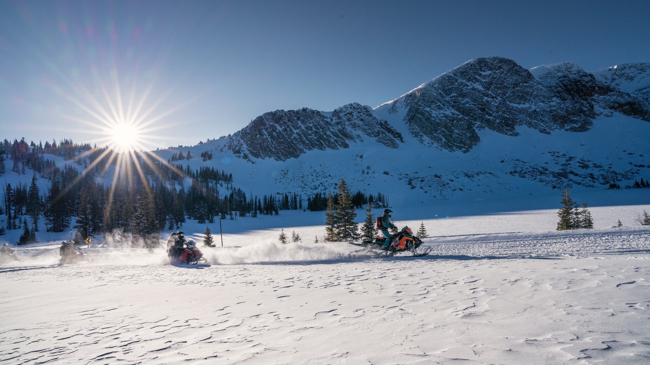 Private Guided Mirror Lake Snowmobile Tour in Utah