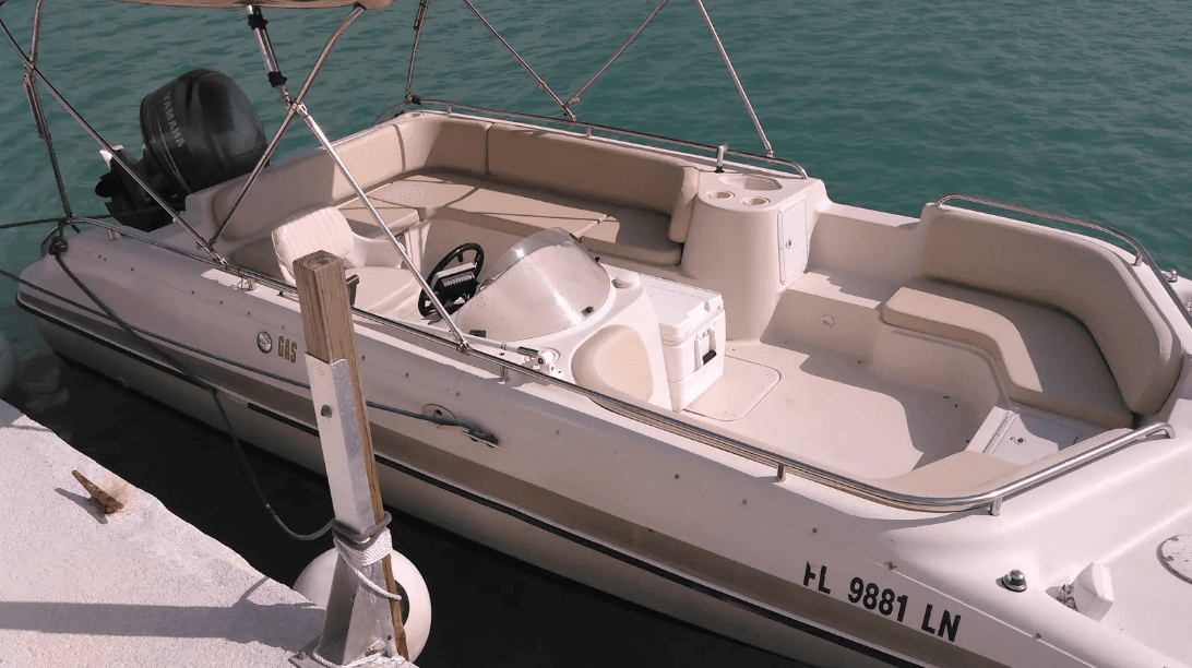 Day Trips and Snorkel Runs Aboard the 21' Hurricane Deck Boat in the Florida Keys