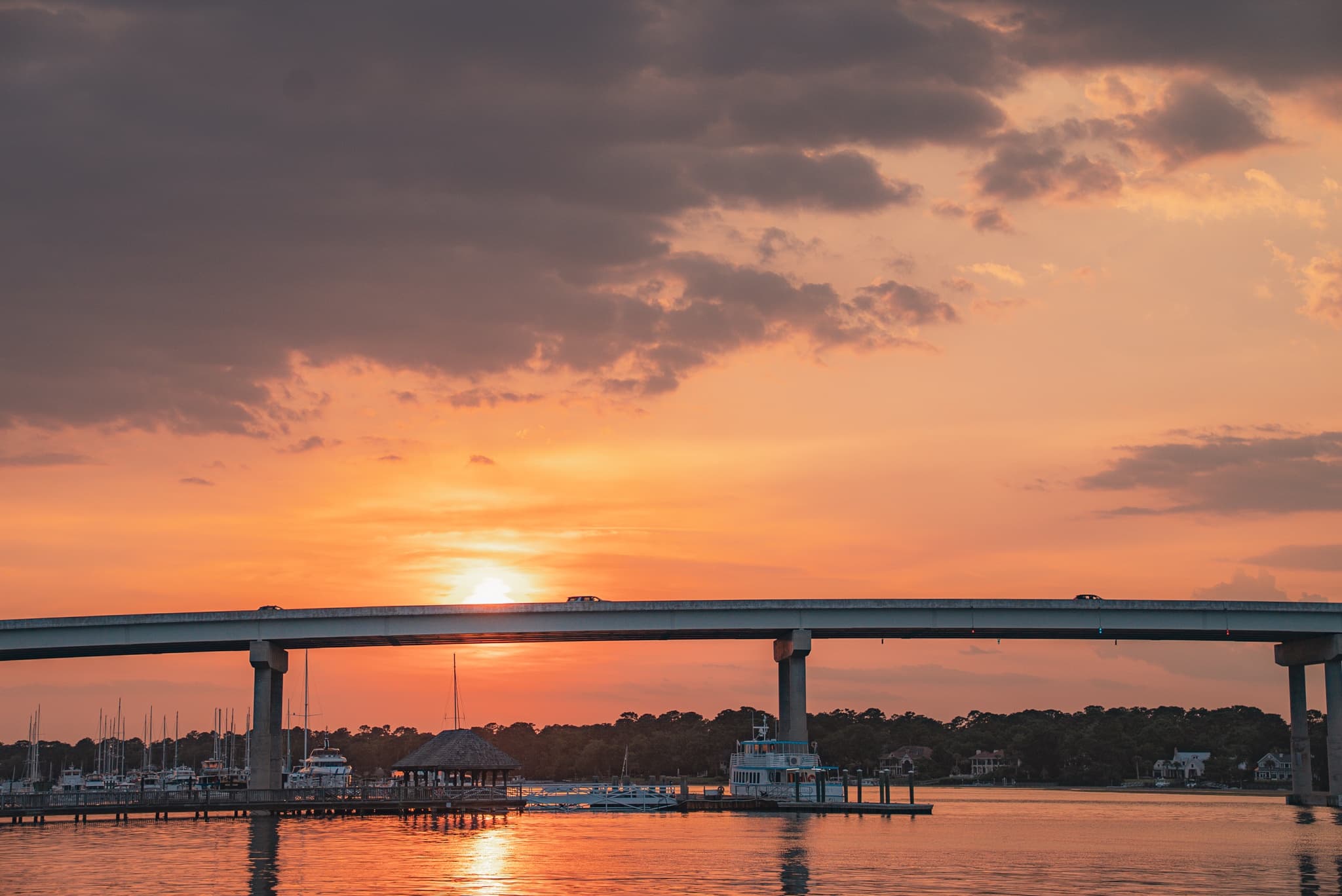Rosé Fireworks Sail: Two-Hour Sunset Cruise from Broad Creek Marina, Hilton Head Island photo 4