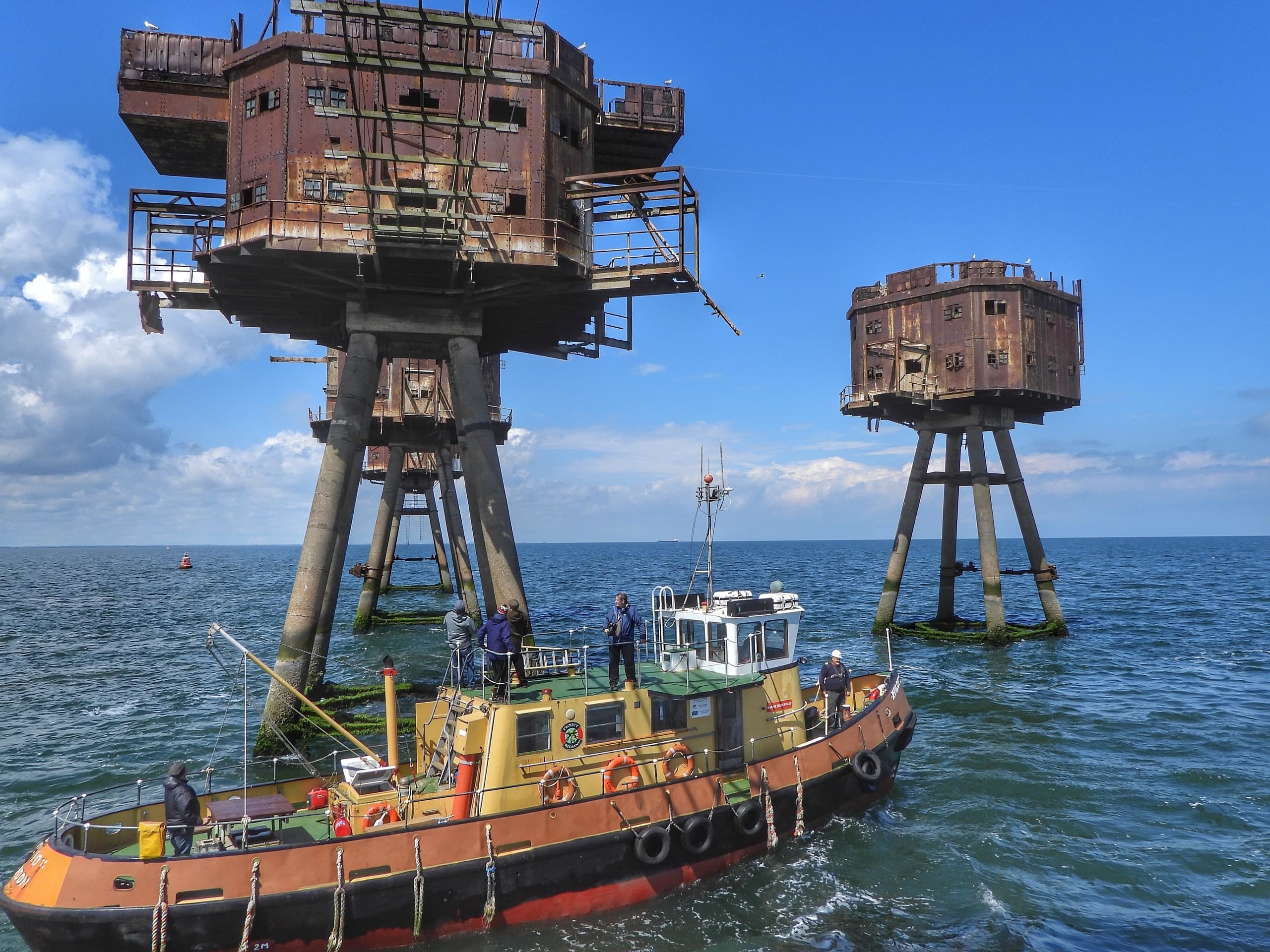 Forts Tour from Queenborough: Maunsell Forts & SS Richard Montgomery Wreck in the Thames Estuary