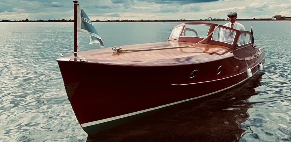 Film-Ready Boats on the Thames: LUXE Full-Day Film & TV Charter in Reading