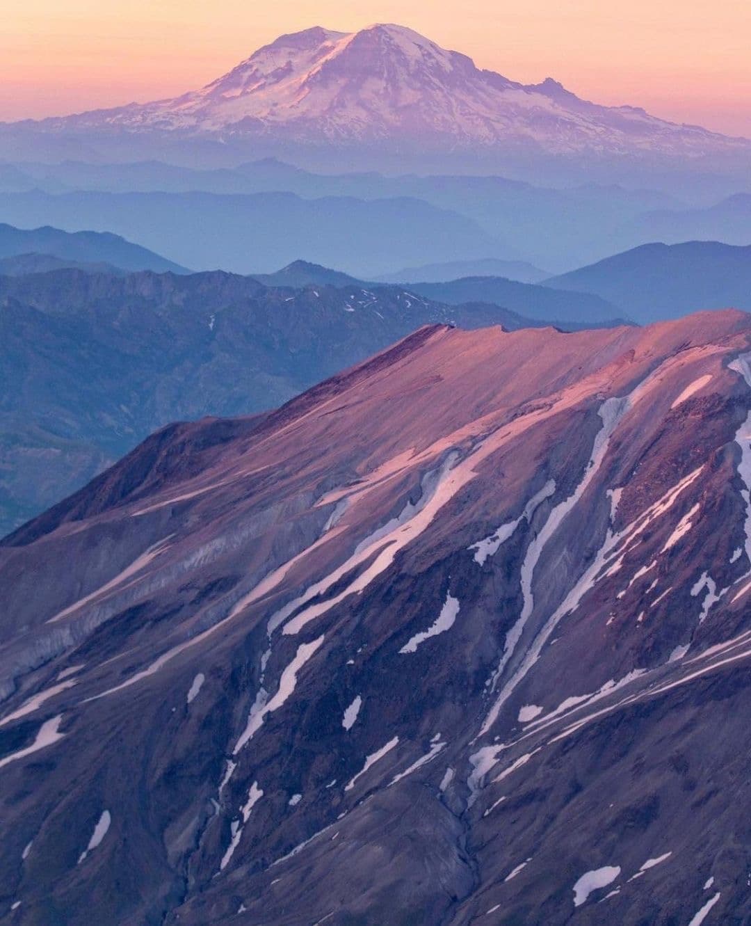 The Trifecta Air Tour: Scenic Flights Over Oregon Peaks
