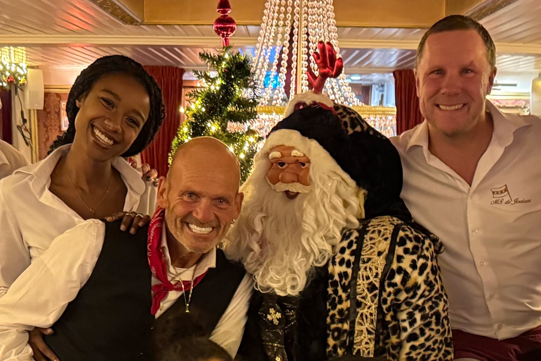 Christmas Cruise on MS De Jordaan: Festive 3-Course Buffet & Music Bingo in Amsterdam photo 4