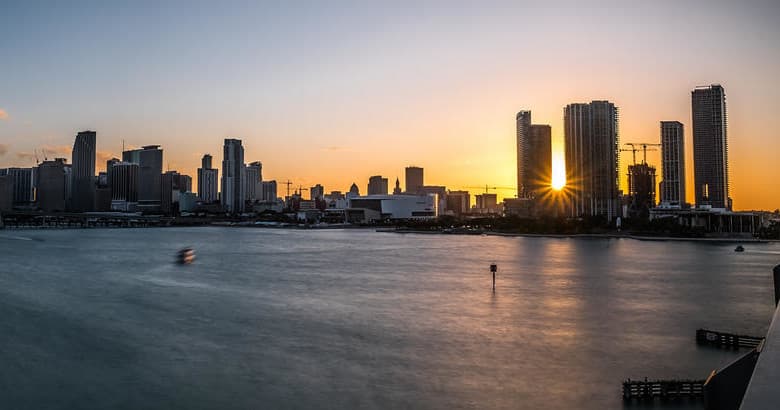 Biscayne Bay From the Water: Miami City Cruise 90-Minute Sightseeing Tour photo 1
